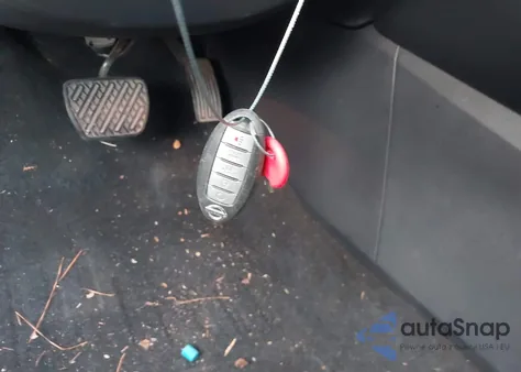 2017 Nissan Maxima 3.5 Platinum из США, поврежденный, VIN 1N4AA6AP5HC399438